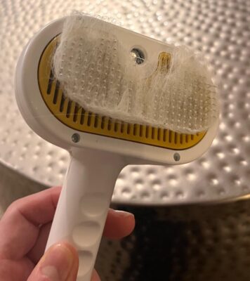 Self-Cleaning Pet Steam Brush & Detangling Comb for Cats and Dogs - Pet Grooming Brushes with Spray, Removes Tangles & Knots, Water/Mist Slicker Brush for Shedding Long Haired Pets photo review